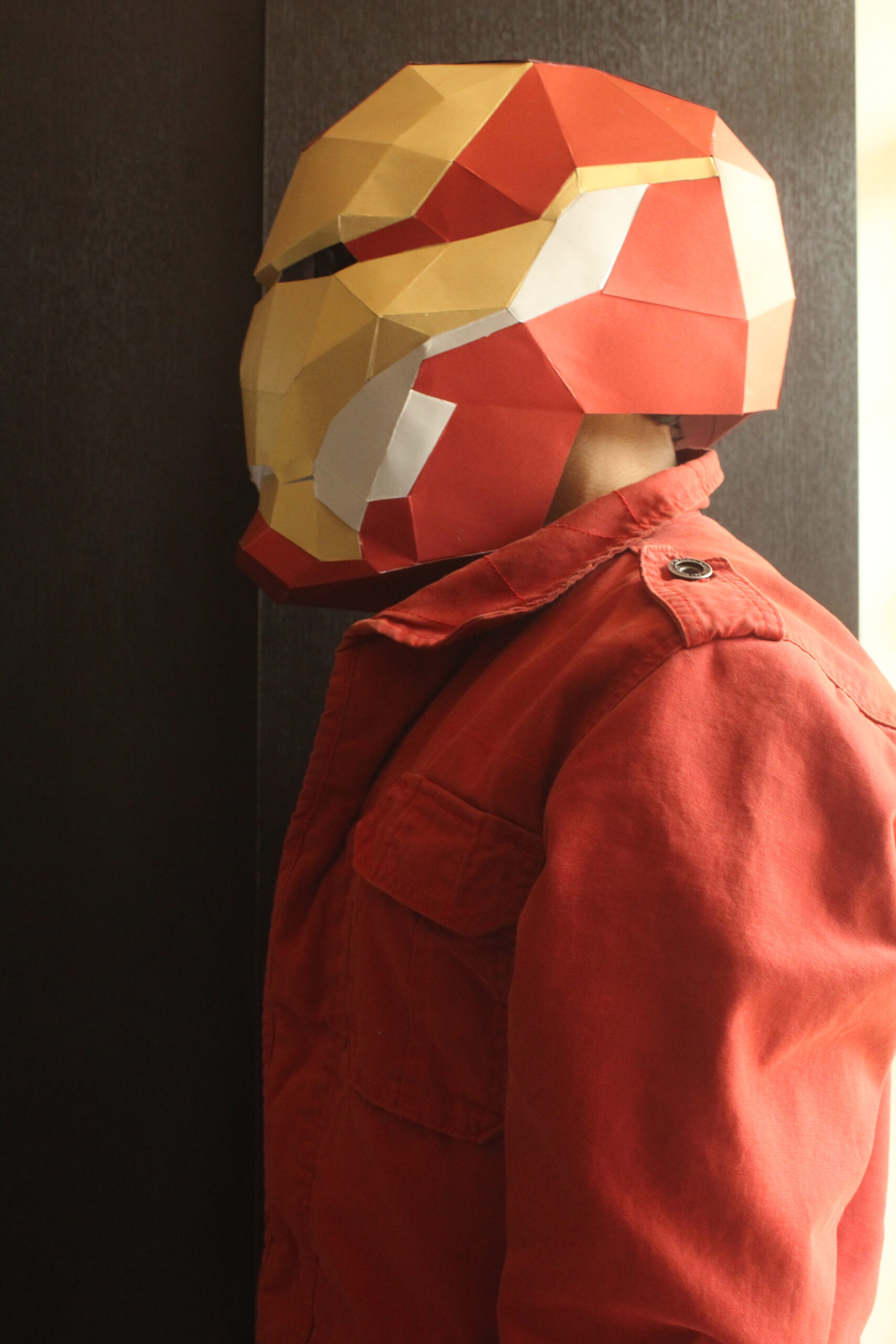 IRONMAN HALLOWEEN PAPERCRAFT MASK