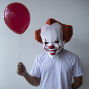 PENNYWISE  PAPERCRAFT MASK  - IT
